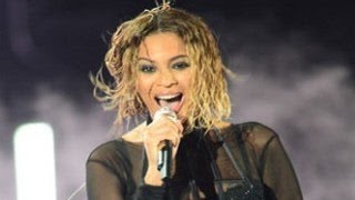 Beyonce MTV VMA 2014 Performance amp Michael Jackson Award – Expectations VMAs 2014 [upl. by Naira22]