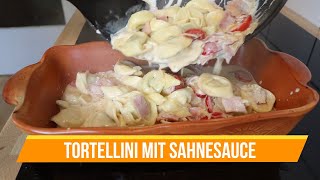 Tortellini Auflauf mit Schinken Sahnesauce [upl. by Anikas191]