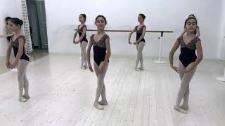 Un giorno a lezione di danza classica ad Arte Danza Bologna [upl. by Nesnar]