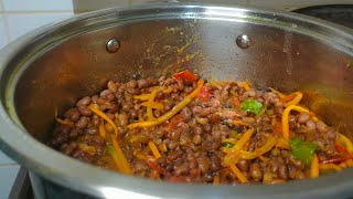 Cowpeas curry this is how i cook my cowpeasthoroko kunde simple and yummy [upl. by Kammerer637]