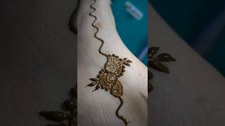 Beautiful Feet Mehndi Design Simple Foot Mehndi Design Pairon Ki Mehndi shorts mehndi viralvideo [upl. by Naamana]