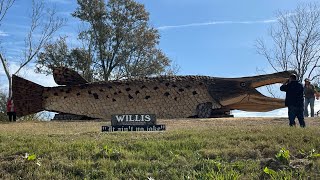 CAJUNS BUILT THIS TO SET IT ON 🔥 BONFIRES on the LEVEE ONLY in Louisiana placesletsgeaux6668 [upl. by Frech]