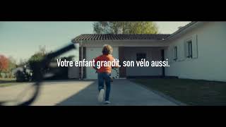 Votre enfant grandit son vélo aussi  INTERSPORT Spot TV [upl. by Adikam]