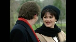 Paul Merton  Josie Lawrence  Lunch in the park  Galton and Simpson [upl. by Vassili]