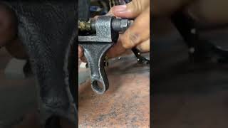 Descubre cómo reparar y mantener tu moto desde casa checa el enlace en mi perfil shorts [upl. by Ahseyk]