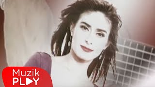 Yıldız Tilbe  Sana Değer Official Video [upl. by Annelg307]