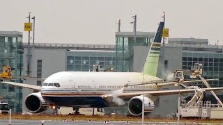 Winter at Düsseldorf Airport with B777 deicing A350 BVB Europa Park Acropolis special liveries [upl. by Truda20]