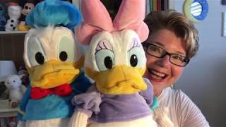 DONALD DUCK AND DAISY DUCK SCENTSYDISNEY BUDDY REVEAL [upl. by Izmar]