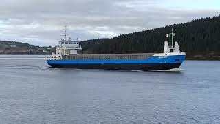 Shipping in Waterford estuary 🇮🇪 [upl. by Peltz]