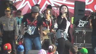 Ratna Antika  Edan Toron Netral PDSI Live Imaan Monata 2014 [upl. by Ignacio723]