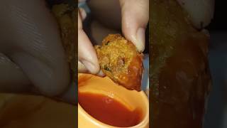 Har gharki bari bahu 🤐🤔 moongdalbhajiya recipefoodcookingshortsyoutubeshortsviralshort [upl. by Llenram232]