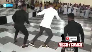 REV OBOFOUR SHOWS ATOPA DANCING SKILLS IN CHURCH [upl. by Anekam]