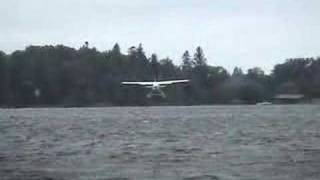 cessna floatplane perfect landing on water [upl. by Bonis]