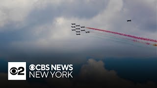 See the Italian Air Force aerobatics team fly over NYC [upl. by Dwight948]