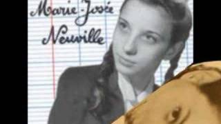 marie josée neuville dans les trains dans les gares [upl. by Imik]