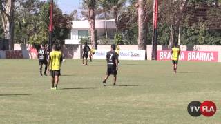 Joel Santana comanda treino tático preparatório para o FlaFlu [upl. by Isidore]