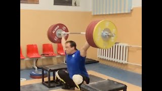 The Incredible Ilya Ilyin  205 kg Snatch [upl. by Htabazile]