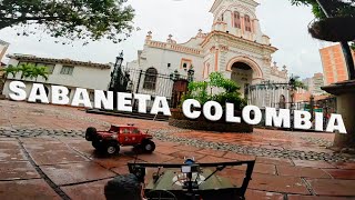 Recorriendo el Parque de Sabaneta en Carro FPV ¡mujeres Impresionantes [upl. by Hartman]