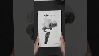 DJI RS3 Mini unboxing del gimbal più comodo e compatto [upl. by Airtemak]