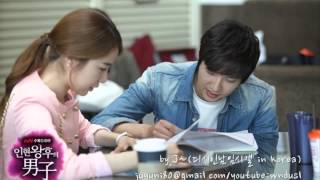 Ji Hyun Woo sing a song in radio 20120104 KBS FM radio 중 지현우amp유인나 라이브 [upl. by Eimrots98]