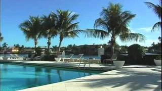 Bermuda Cay On The Intracoastal in Boynton Beach Florida [upl. by Aerdnas]