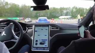 Demonstration Of The Tesla P85D Insane Mode at Vmax200 [upl. by Schonfeld]