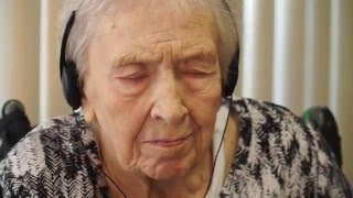 Music therapy helps elderly with Alzheimer’s and dementia recall longterm memories [upl. by Salkin]