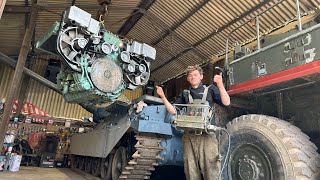 Fitting engine in Chieftain Tank [upl. by Teagan]