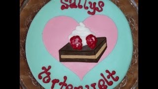 Sallys Zitronentorte mit Fondant  Fondanttorte  Sallys Welt [upl. by Silevi]