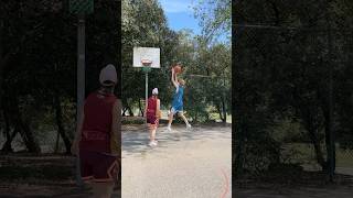 1 vs 1 à l’entraînement de basketball 🏀 basketball practice 1v1 [upl. by Ahsen]