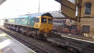 4S49 Daventry FL to Grangemouth FLT 66534 passing through Preston platform 3 with container train [upl. by Wiltshire]