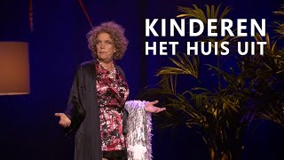 Brigitte Kaandorp  Kinderen het huis uit Grande De Luxe Extra Plus  2016 [upl. by Goines620]