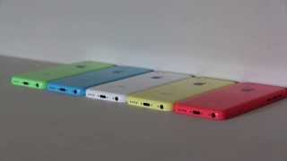 All iPhone 5S amp iPhone 5C Color Options Graphite Champagne Red Green Blue White Yellow [upl. by Kylstra]