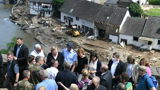 Inondations en Europe  au moins 183 morts Angela Merkel va se rendre au chevet des victimes [upl. by Dustie]