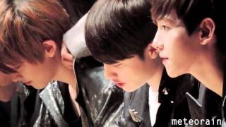 FANCAM120429 fansign Baekhyun amp Chanyeol [upl. by Hilario]