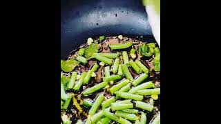 Tasty bins fry recipe bins and potato 🥔 recipe हरे बीन्स और आलू की सुखी सब्ज़ी shorts [upl. by Sucramal]