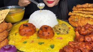 ASMR EATING DAALSPICY OMLETTEGOBI PAKODAALOO BHARTAPAAPADALOO TIKKI [upl. by Reiche281]