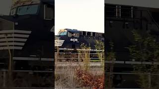 Sweet P3 Horn Salute 🫡 NS Duo Train Leading  trains railfan norfolksouthern [upl. by Beedon336]