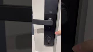 Is It Easy to Use Explore the Fingerprint Door Lock That Works with Just 4 Batteries smartlock [upl. by Ecirtemed394]