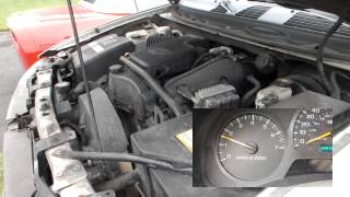 Engine noise  Chevy Trailblazer LS 2002 [upl. by Shiverick]