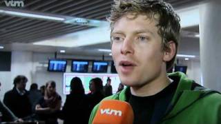 Thuiskomst Koen Meirlaen op Zaventem VTMnieuws 25022012 [upl. by Raffaj]