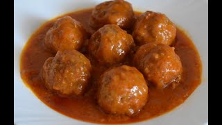 Albóndigas con tomate  Albóndigas en salsa de tomate  Receta fácil y rica [upl. by Navannod]