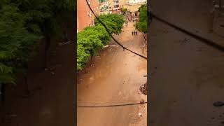 Se acaba de desbordar wl barranco de aldaya están avisando los bomberos valencia dana desastre [upl. by Ecirual870]