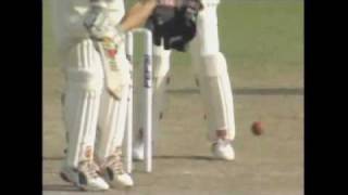 India v Australia 3rd Test Kolkata 2001  Harbhajan Singhs hat trick [upl. by Petie]