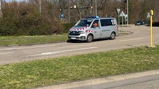 Einsatzfahrt Betriebsaufsicht Tulla 13 Verkehrsbetriebe Karlsruhe VBK mit Hänsch DBS 4000 Blaulicht [upl. by Kussell]