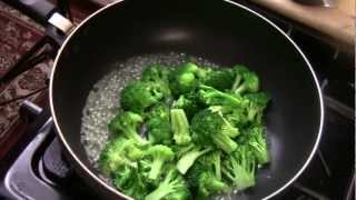 HOW TO MAKE BROCCOLI WITH GINGER AND GARLIC SAUCE [upl. by Oinotna]