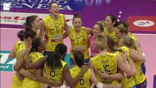 Pallavolo maschile e femminile il punto sul campionato delle squadre venete [upl. by Inalaehon]