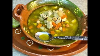 COMO HACER CALDOSOPA DE GARBANZOS CON POLLO [upl. by Fini501]