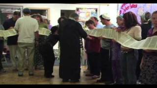 Reb Zalman Schachter Shalomi Manifesting the Entire Torah on Simchat Torah [upl. by Lat707]