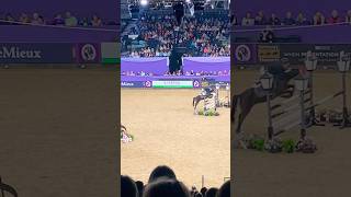 Hoys the best horse show ever musik song singer horse folkshow oldtimemusic englishfolk [upl. by Nosirrag755]